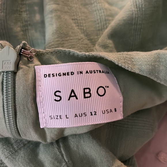 Cutout Midi Dress in light lime green - Picture 6 of 6